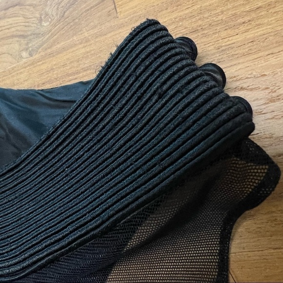 VINTAGE Black Velvet Halter Neck‎ Thigh Slit Racerback Mesh Panel Column Gown - Picture 5 of 5